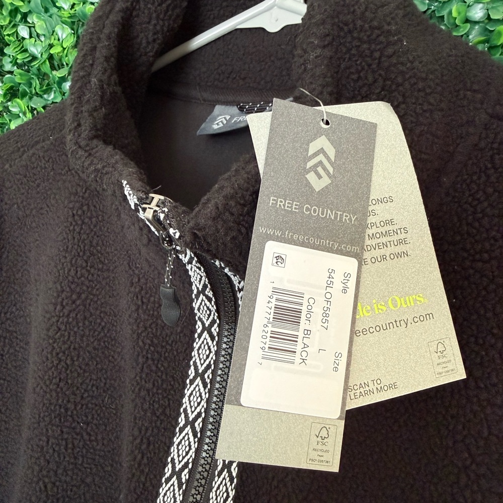 Free Country Black faux Fleece Jacket with Patterned Trim - Picture 2 of 4